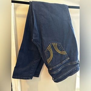 Hollister skinny jeans.